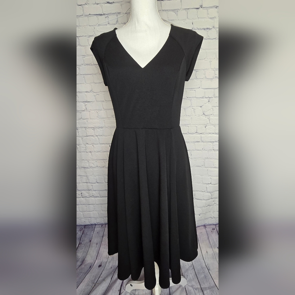 Modcloth Chic Black V-Neck Midi Dress Fate Night Done Right L